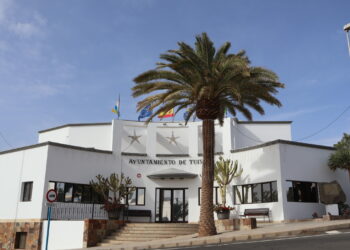 Tuineje actúa ante vertidos puntuales de aguas grises en las marismas