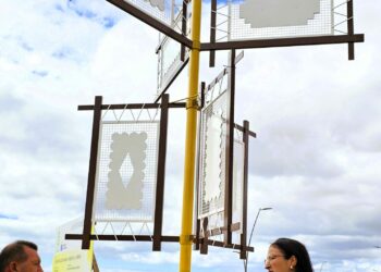 Caleta de Fuste recupera la figura del Telar gigante en una rotonda principal