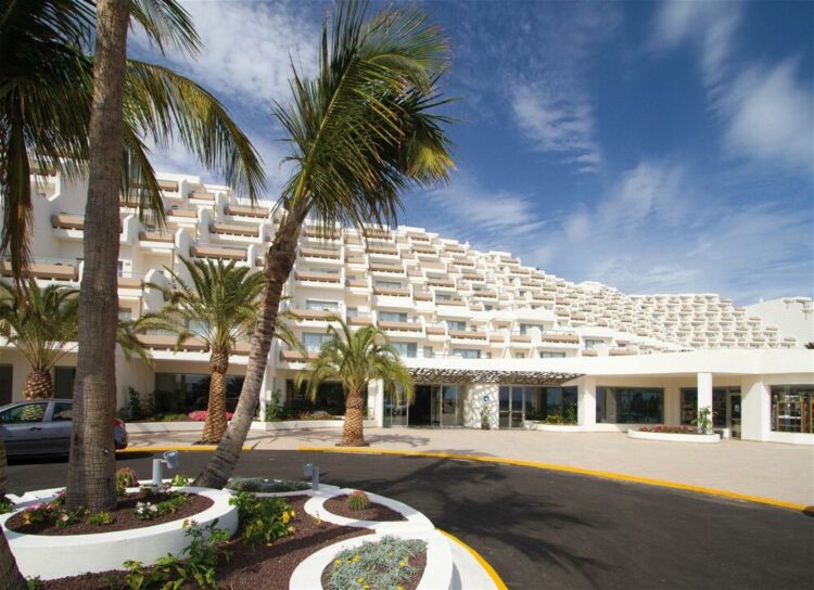 La Junta de Gobierno de Pájara aprueba una inversión de 14 millones para la renovación del hotel Riu Calypso