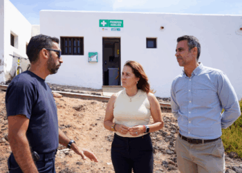 La Oliva inaugurates a first aid post on Lobos Island