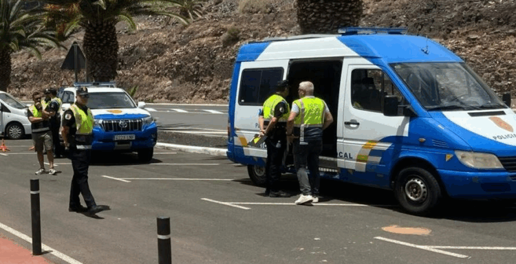 The City Council of Pájara values the intervention of the Local Police in the arrest of two suspects for robbery.