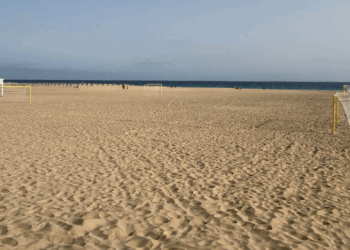 El Ayuntamiento de Pájara completa la zona de ocio deportivo en la playa del Matorral