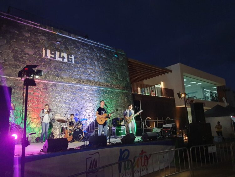 Los Hornos de Cal di El Charco hanno ospitato il concerto e le attività delle Notti di Luna Piena.