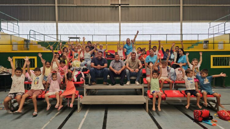 Antigua bietet allen Kindern im Sommer und am Vormittag Kulturcamps und Sportvormittage an