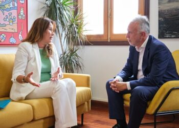 ﻿Lola García pide apoyo al ministro Ángel Víctor Torres para que los jóvenes canarios sean tratados con igualdad