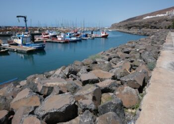 Gobierno de Canarias y Cabildo de Fuerteventura se reúnen con las cofradías para abordar la mejora de sus instalaciones