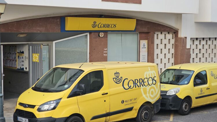 Antigua solicita reforzar durante el verano la plantilla de correos