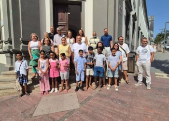 ﻿El Cabildo da la bienvenida a los niños y niñas saharauis del programa Vacaciones en Paz