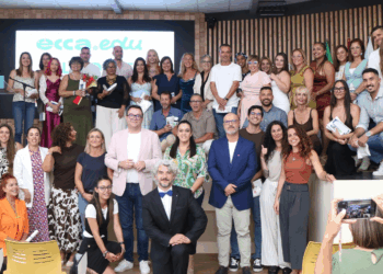 Il Comune di Pájara partecipa alla cerimonia di consegna dei diplomi di Ecca.edu