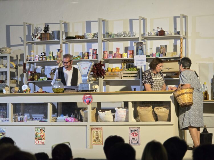 El Ayuntamiento de Puerto del Rosario felicita a los que hicieron posible la puesta en escena de la obra de teatro costumbrista «La tienda».