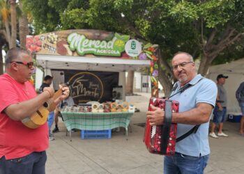 Il mercato contadino di Antigua è una vetrina per i migliori prodotti e produttori a chilometro zero.