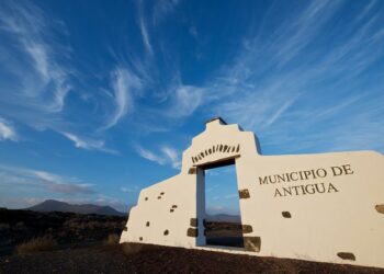 Antigua setzt aufgrund einer Hochtemperaturwarnung alle städtischen Aktivitäten im Freien aus.