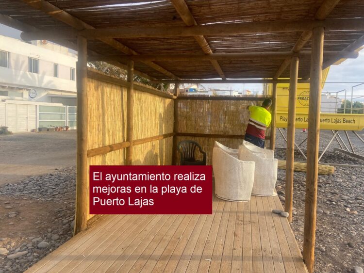 L’amministrazione comunale esegue lavori di miglioramento sulla spiaggia di Puerto Lajas