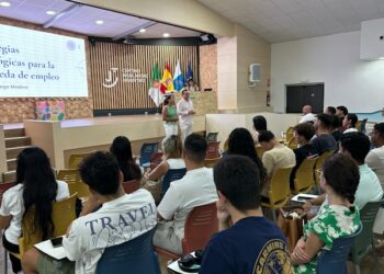 100 estudiantes del Cabildo de Fuerteventura finalizan sus prácticas con unas jornadas formativas para afrontar el futuro laboral