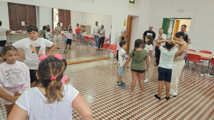 Im Anschluss an die Cultural Summer Camps finden zahlreiche Aktivitäten und Workshops für Kinder statt.