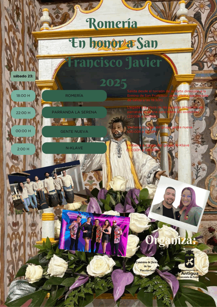 Las Pocetas en pie para aplaudir el magnífico Pregón de Dña. Auxiliadora Cabrera Méndez