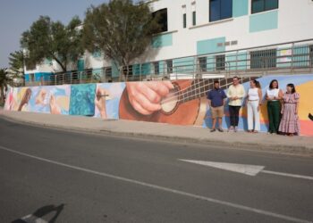 El Cabildo conmemora el Día Internacional de la Juventud con lectura de manifiesto, inauguración de mural y otras actividades