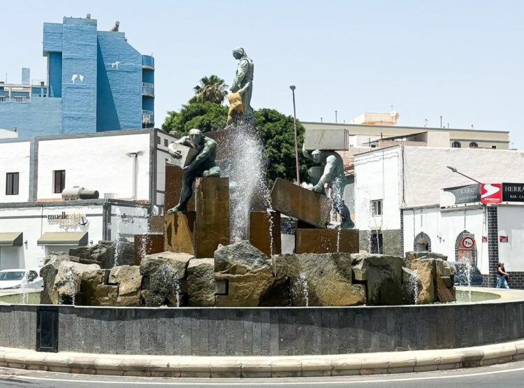 El Ayuntamiento de Puerto del Rosario reactiva cuatro fuentes ornamentales tras su reparación y acondicionamiento
