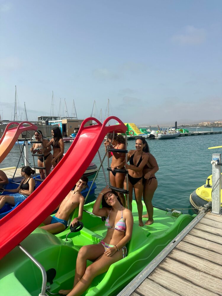 El programa Veraneando en Antigua permite a los jóvenes disfrutar de una refrescante jornada