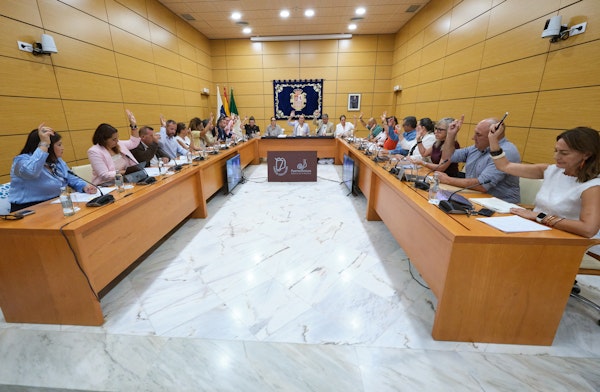 El Pleno del Cabildo autoriza la inversión plurianual para la rehabilitación de entornos residenciales en Cotillo