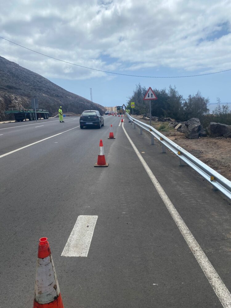 El Cabildo amplía la valla protectora en la Avenida del Atlántico de Morro Jable