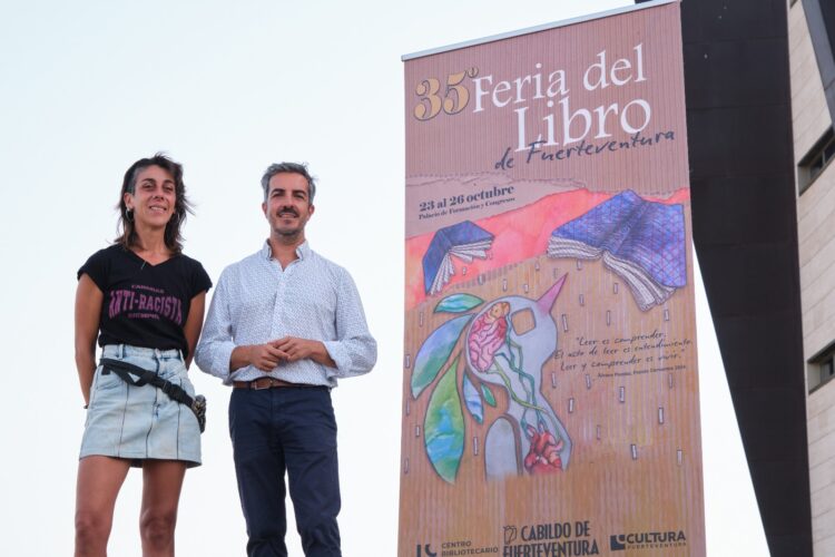 Peñita Gutiérrez, autora del cartel de la 35 edición de la Feria del Libro de Fuerteventura