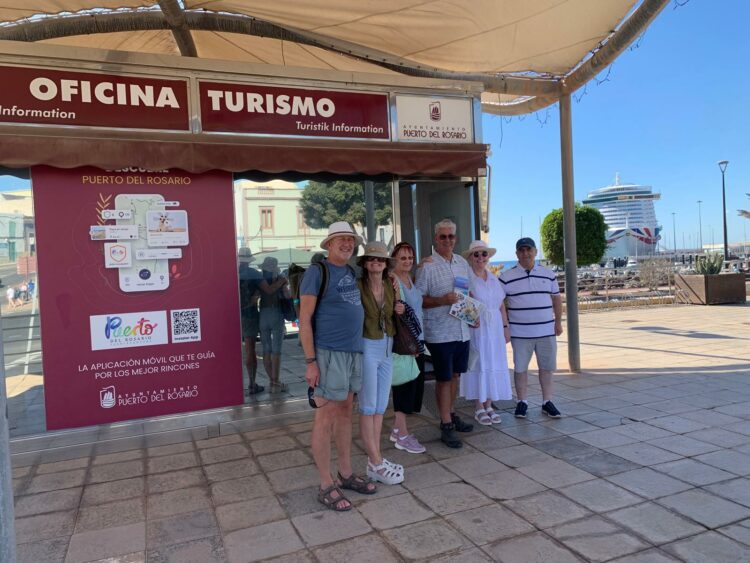 Un crucero no previsto es atendido en Puerto del Rosario coincidiendo con las fiestas patronales