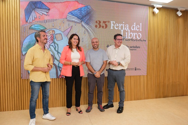 Isaac Rosa, Nieves Concostrina, Nativel Preciado y Kiko Amat en la 35 Feria del Libro de Fuerteventura