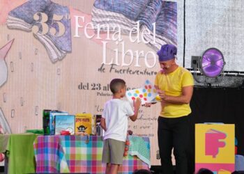 Récord histórico de escolares en la 35ª Feria del Libro de Fuerteventura con casi 3.000 escolares
