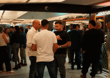 Críticos destacados del sector gastronómico prueban el sabor de La Oliva en una ‘cena experiencia’ en el marco de la San Sebastián Gastronomika