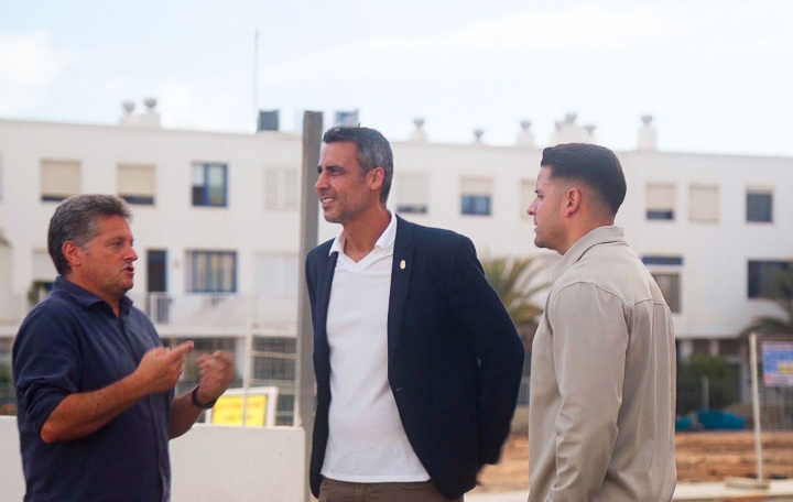 Un paso más en materia de vivienda en Corralejo: comienza la construcción de las 77 viviendas en La Boicana
