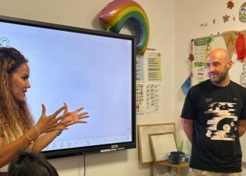 El Cabildo pone en marcha el proyecto ‘Actividades Creativas con TIC’ en las Aulas Enclave de Fuerteventura