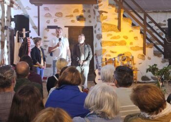 Candil de Cuentos comienza calentito, con acento cubano y poéticos ritmos