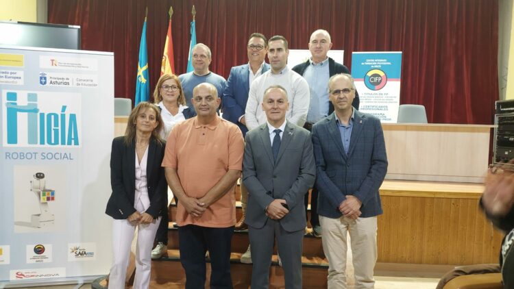 El proyecto ‘Higía, Robot Social’ se presenta en el CIFP Avilés
