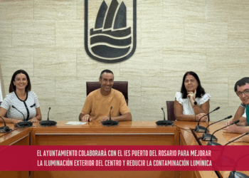 El Ayuntamiento colaborará con el IES Puerto del Rosario para mejorar la iluminación exterior del centro y reducir la contaminación lumínica