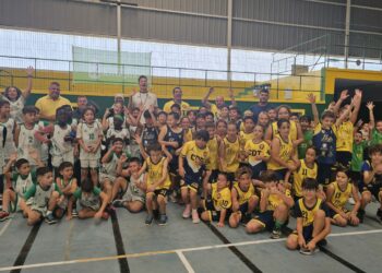 Magnífico ambiente de los pequeños gigantes del baloncesto en el I Torneo insular de Antigua