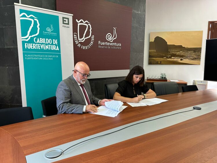 Cabildo y Cámara de Comercio impulsan el emprendimiento con la Ventanilla única Empresarial