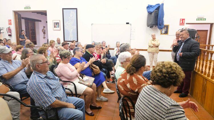 Preparen abrigos y maletas que los mayores de Antigua nos vamos de viaje