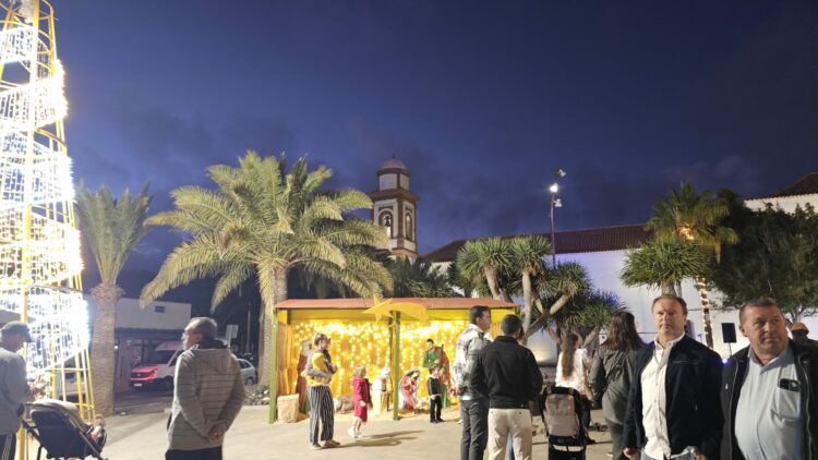 El Ayuntamiento de Antigua lleva las luces de Navidad a cada pueblo del Municipio