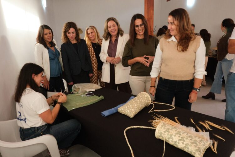 El Cabildo clausura con éxito los talleres de artesanía tradicional