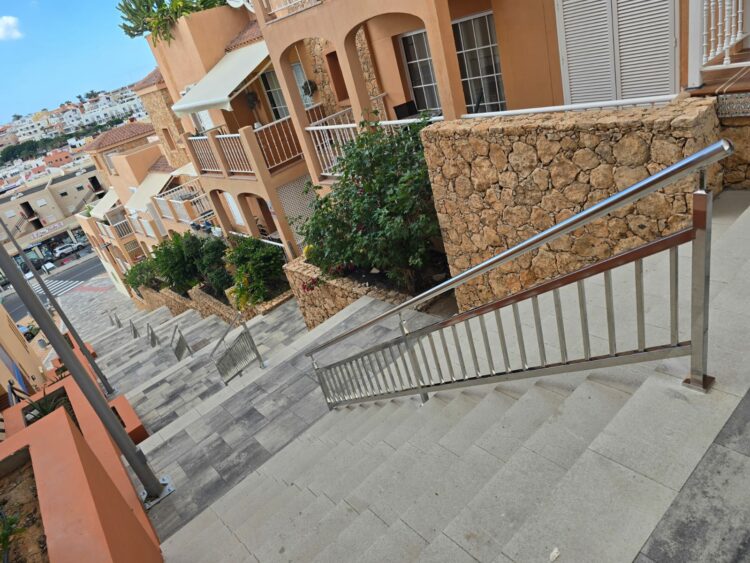 El Cabildo finaliza las obras de reacondicionamiento de la peatonal Percebe y el boulevard Timón de Morro Jable