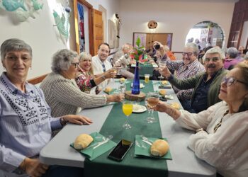 Antigua celebra el tradicional almuerzo navideño de los Mayores del Municipio