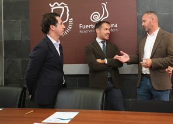 El Cabildo de Fuerteventura firma el inicio de las obras para culminar la planta de clasificación y compostaje de Zurita