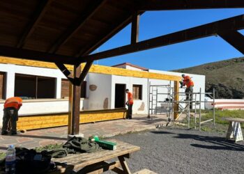 El Cabildo instala zonas de sombra en espacios de uso público en Tesejerague