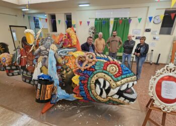 El CEO de Antigua cada año se transforma en el taller que da origen a la Sardina del Carnaval