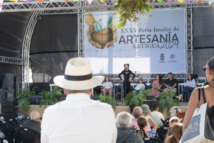 El Ayuntamiento de Antigua y la Fundación Colectivo Mafasca en busca del Cartel Anunciador XXXVII Feria Insular de Artesanía