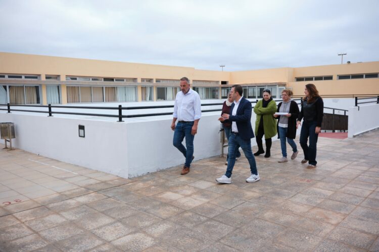 El Ayuntamiento de Pájara dispuesto a ceder el suelo posible para la construcción de un CEO en Costa Calma