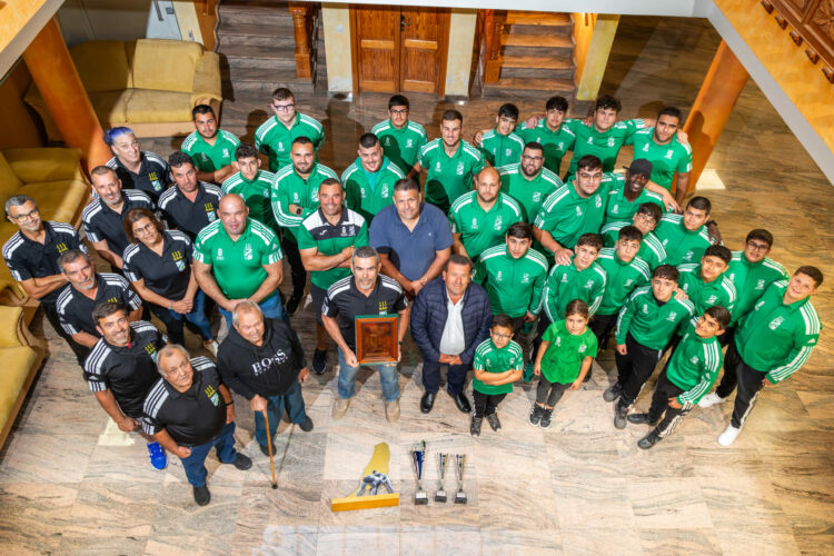 Reconocimiento del Ayuntamiento al CL Unión Antigua Gracias por ser nuestros campeones