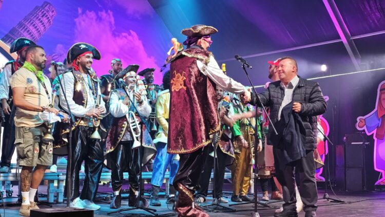 Magnífico Encuentro de Murgas Adultas celebrado en el Carnaval de Antigua