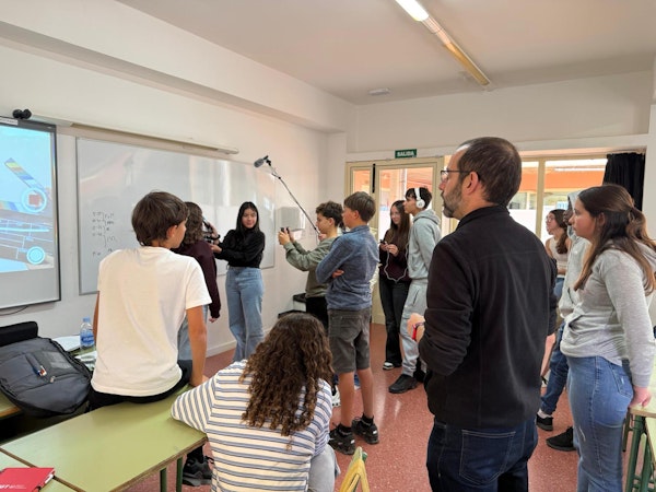 Los escolares que participan en Cinedfest reciben formación para la elaboración de sus cortometrajes